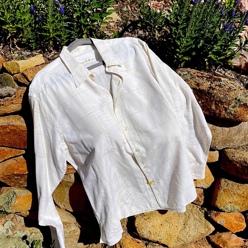 Tommy Bahama XL Button up shirt silk cotton